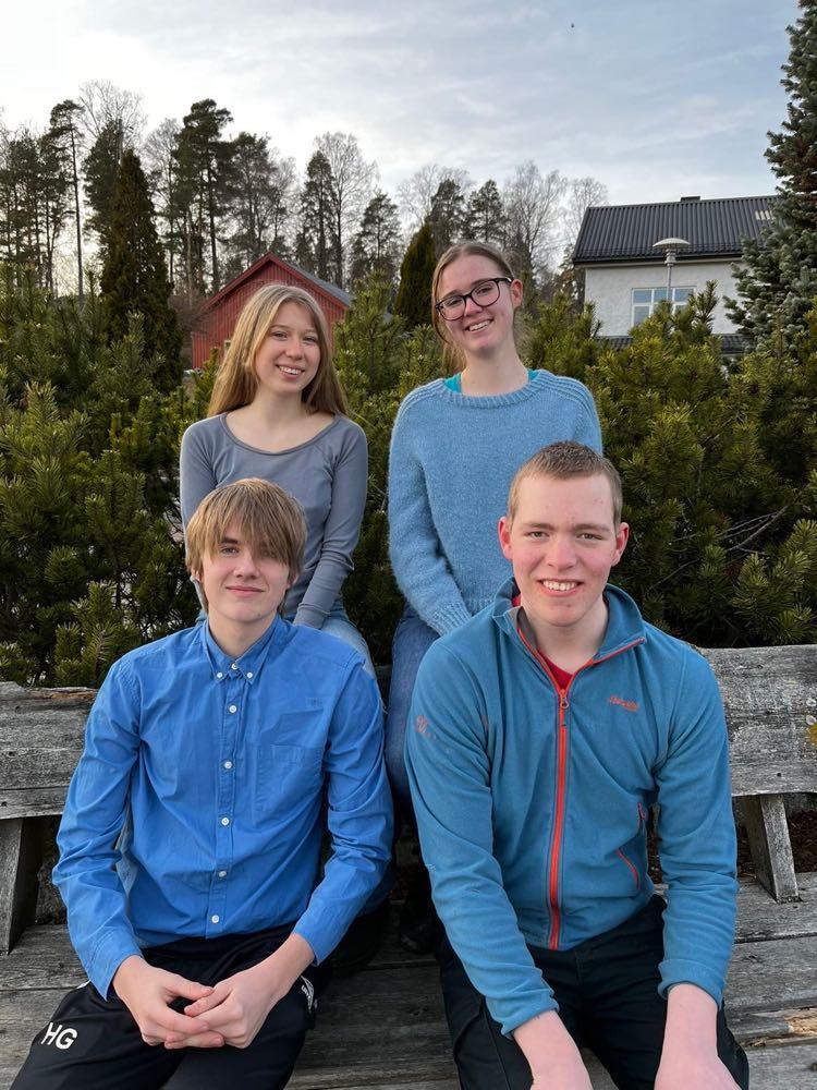 Miriam, Elise, Jonas og Iver i HC Sealift - Klikk for stort bilde