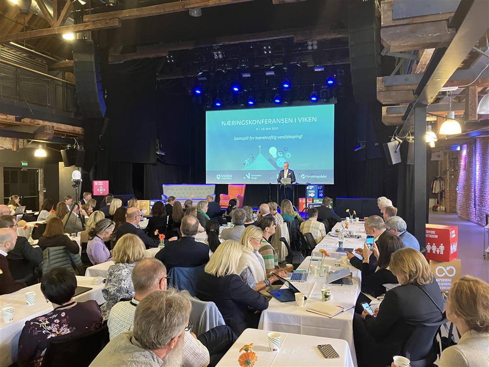 Næringskonferansen med 150 deltakere, på Union Scene i Drammen.  - Klikk for stort bilde