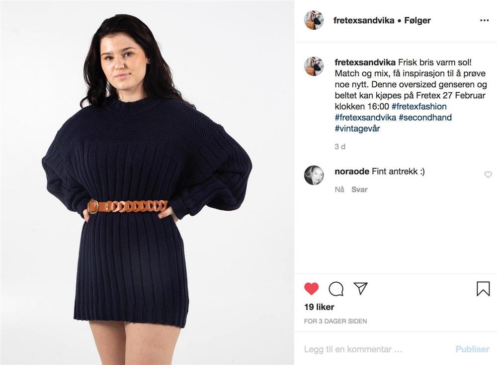 Instagram-kampanje for Fretex Sandvika – Photo shoot 1. Bilde av jente med sort kjole og brunt belte står med hendene i siden - Klikk for stort bilde